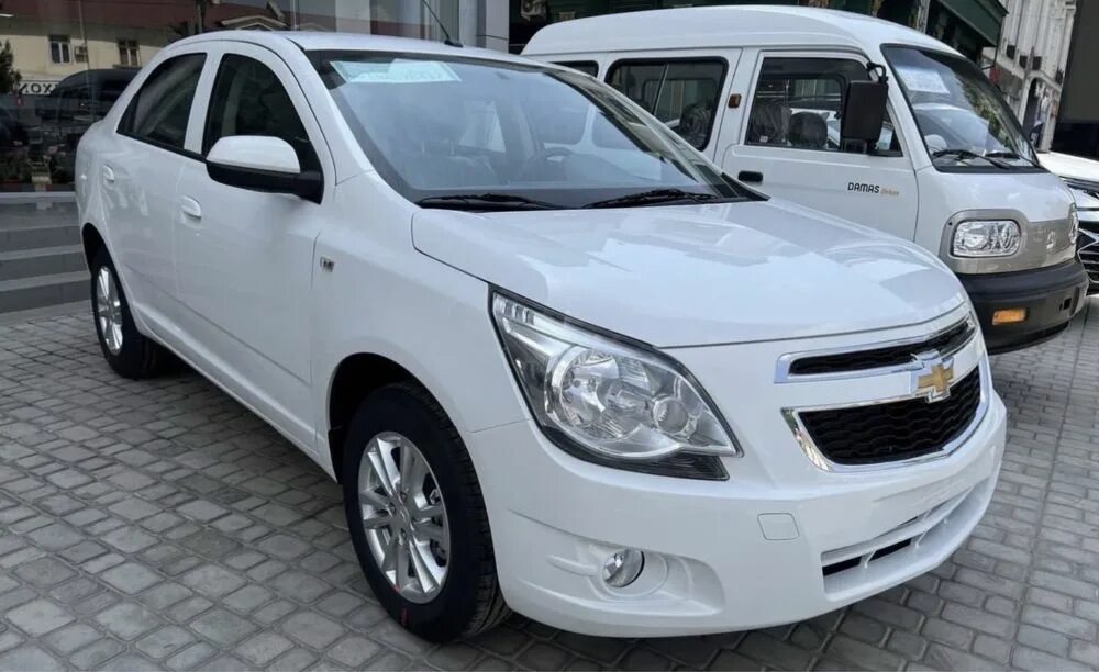 Марка Chevrolet показала "полуночный" Cobalt - КОЛЕСА.ру - автомобильный журнал
