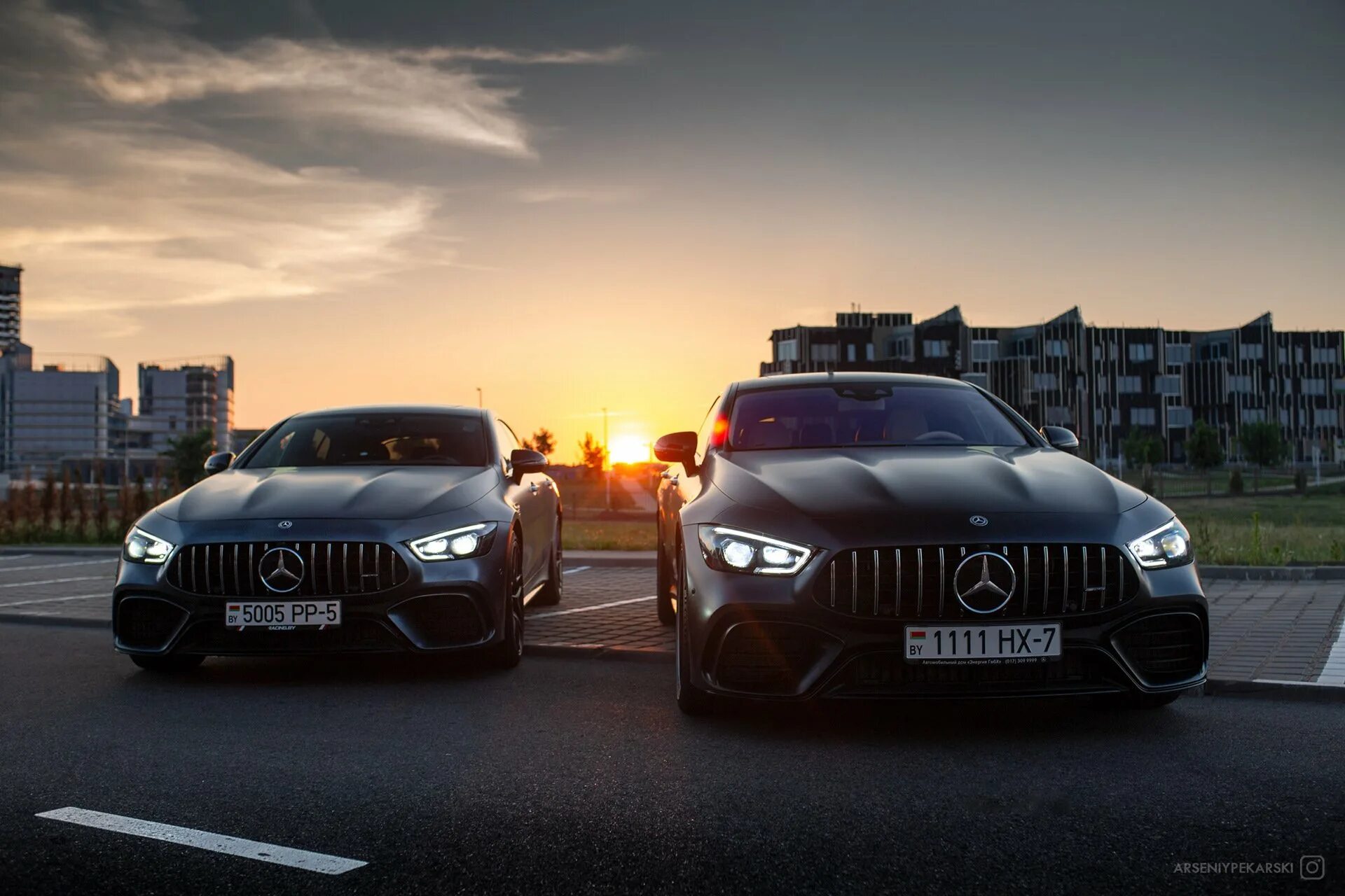 Братики машины. Mercedes AMG gt 63 s. БМВ AMG gt. БМВ АМГ 63. Мерседес АМГ gt 63 и БМВ.