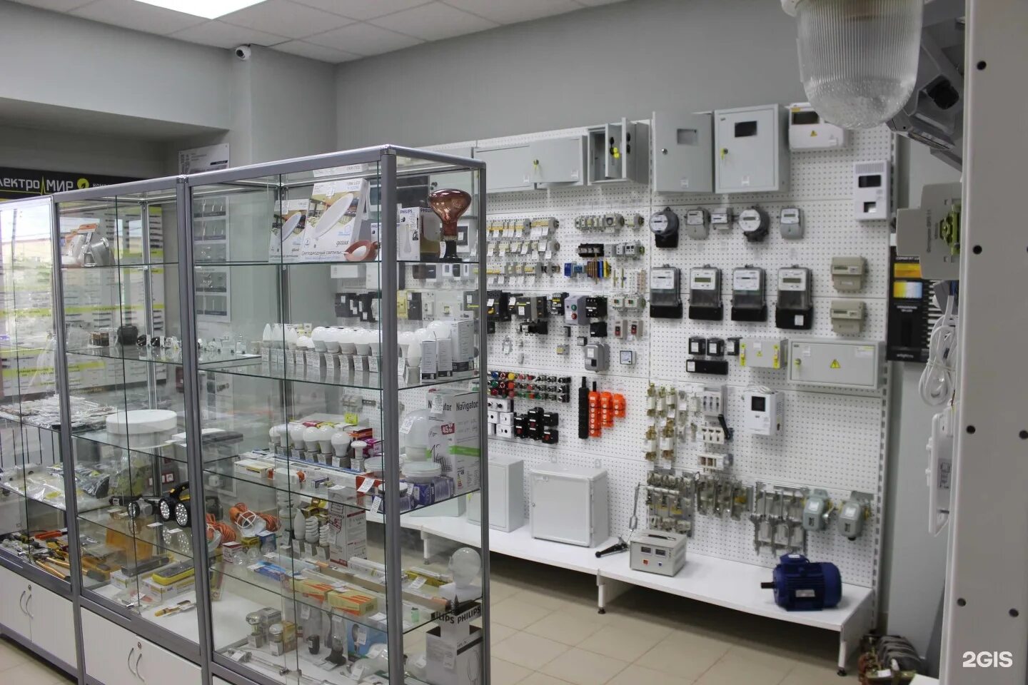 реклама магазина электротоваров. дзержинского 57 нижний тагил. электромир нижний тагил. магазин электротоваров в тагиле. нижний тагил ул.