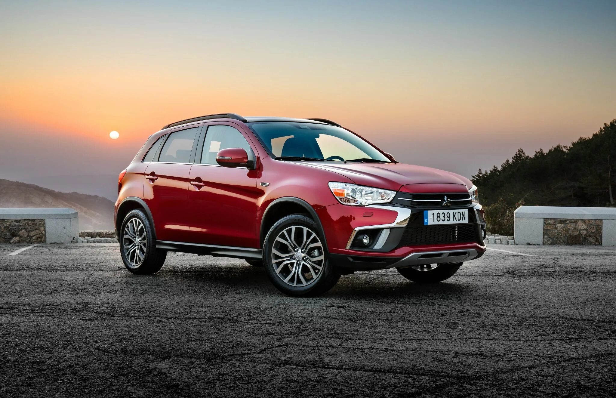 Митсубиси АСХ 2020. Mitsubishi ASX 2018. Митсубиси АСХ 2017. Mitsubishi паркетник ASX. Нужен ли кроссовер