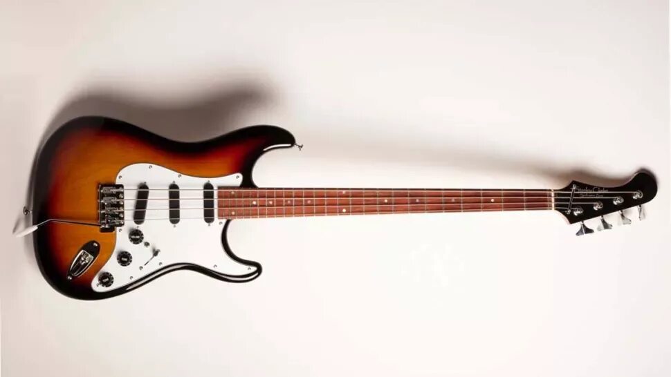 Бас гитара 30. Стратокастер бас. stanley clarke bass guitar. короткомензурная бас гитара 30&quot;. короткомензурная электрогитара.