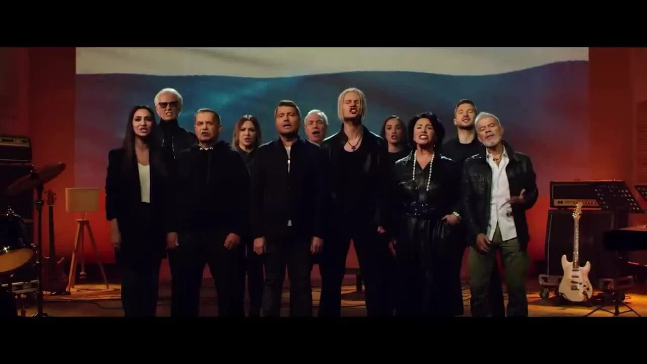 Ярослав юрьевич дронов шаман. Ярослав дронов встанем. Российские знаменитости. Встаем шаман и все звезды. Дронов бессмертный.