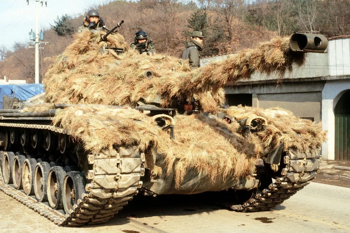 M48 Patton Южной Кореи. М48 Паттон в пустыне. Камуфляж бронетехники. Маскировка военной техники. Танковые отходы