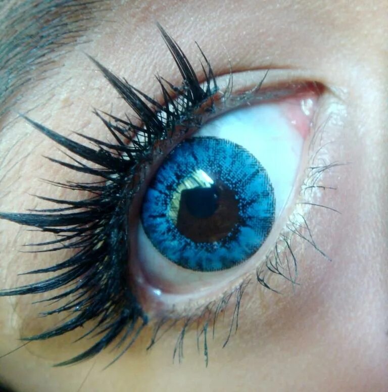 Кристальные глаза. Синие линзы. Голубые линзы. Красивые линзы. Голубые линзы для глаз.