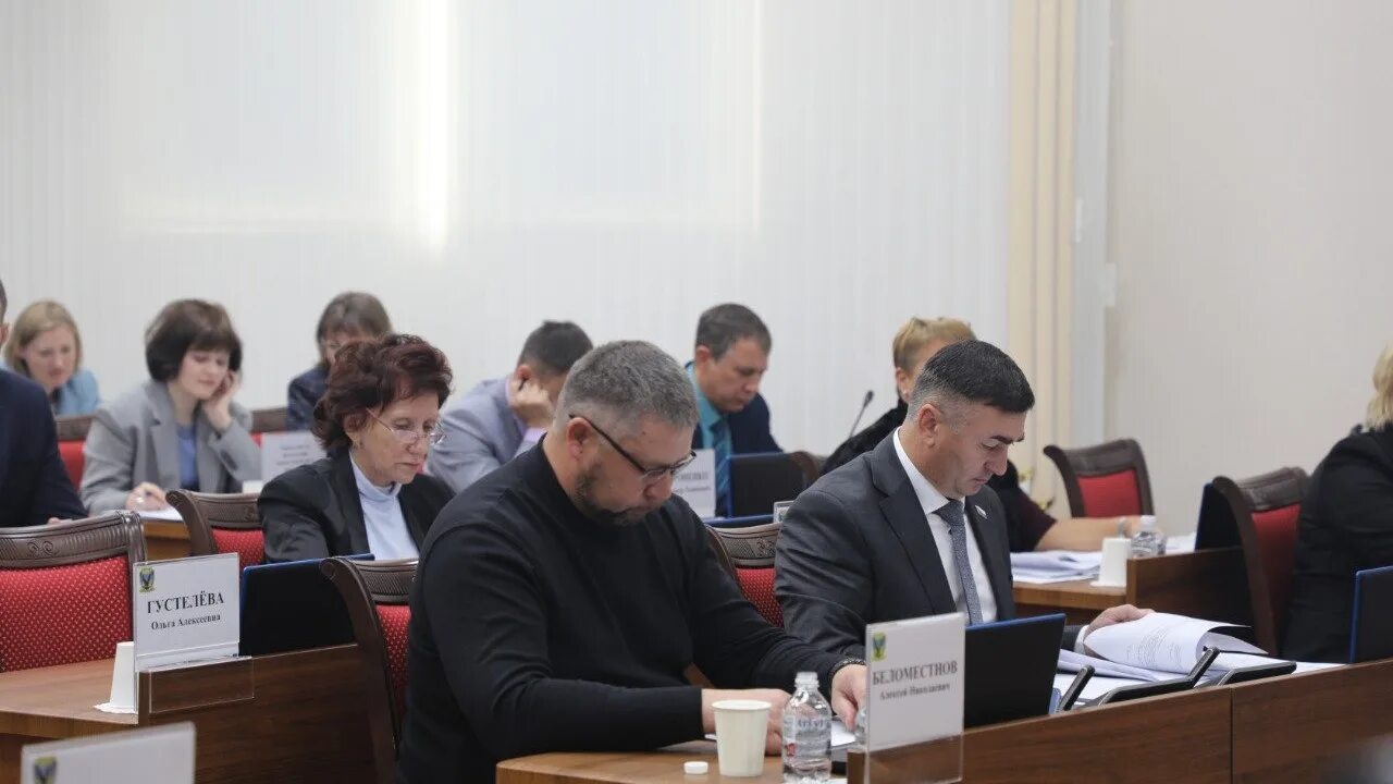 Депутаты хабаровской городской думы
