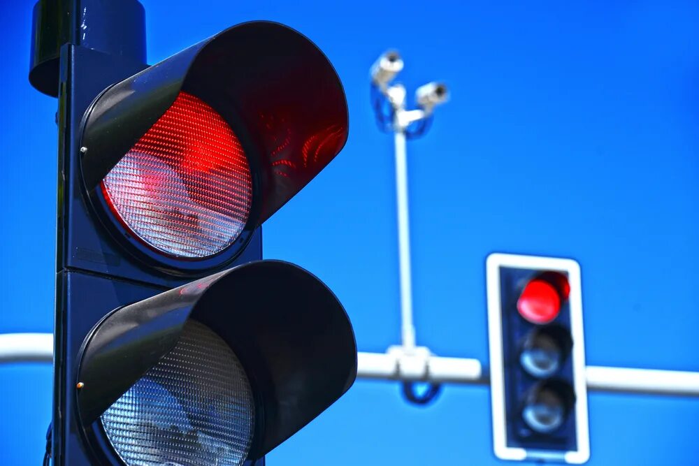 Turn right the traffic lights
