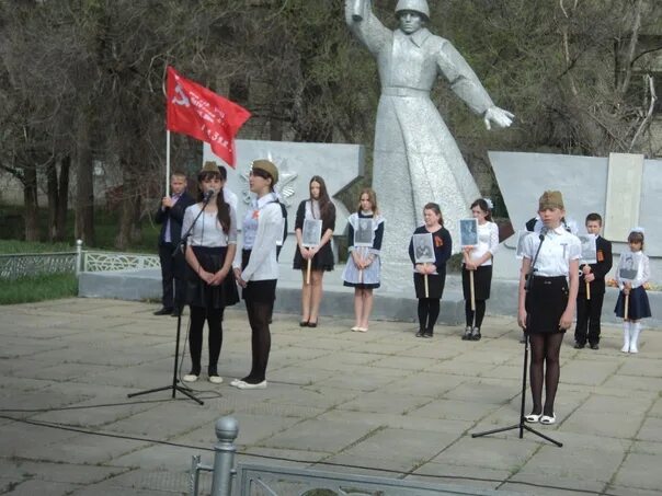 Чадаевская школа Лысогорский район Саратовская область. Село большая Дмитриевка Лысогорский район Саратовская область. Большая Дмитриевка Лысогорский район Саратовская область МБОУ СОШ. Сайт школы большая Рельня Лысогорского района. Погода большой рельне саратовской области лысогорского района