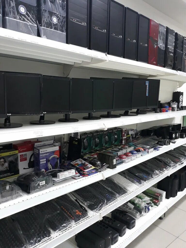 компьютерный в ростове. большой компьютерный магазин. компьютерный зал ростов на дону. комп залы. магазин компьютерной техники в европе.