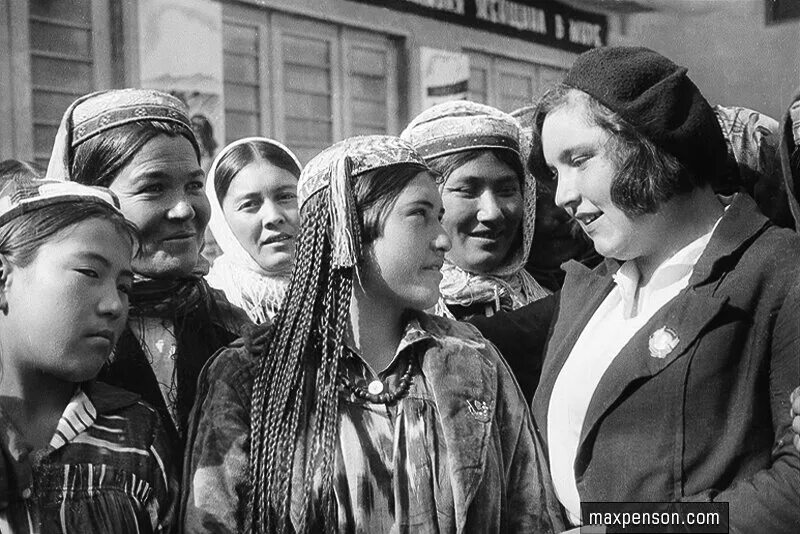 Жизнь в 20 30 годы прошлого. Макс Пенсон старый Ташкент. Узбекские женщины Макс Пенсон. Макс Пенсон Андижанская. Паранджа в Узбекистане в 1920-е.