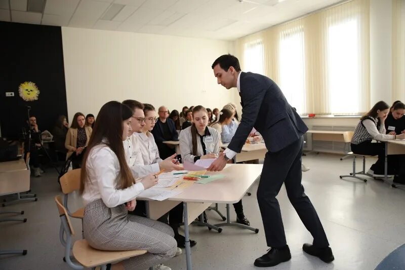 Вакансии орехово зуево учитель. Учителя россии. учитель истории. учитель года 2022 орехово-зуево. учитель года.
