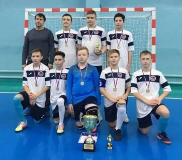 Группа равных команд
