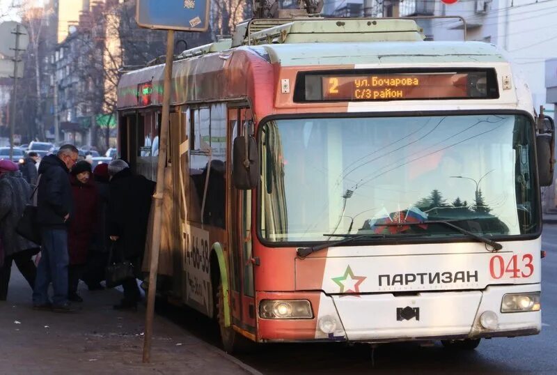 Автобус 18 курск. Троллейбус курск. курск троллейбус 2. троллейбус 3 курск. реформа общественного транспорта курск.