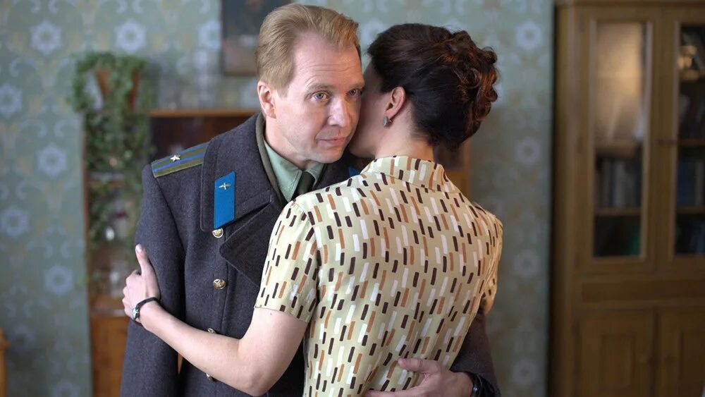 Время первых продолжение. Время первых кадры из фильма. время первых 2017. евгений миронов время первых. российские художественные фильмы.
