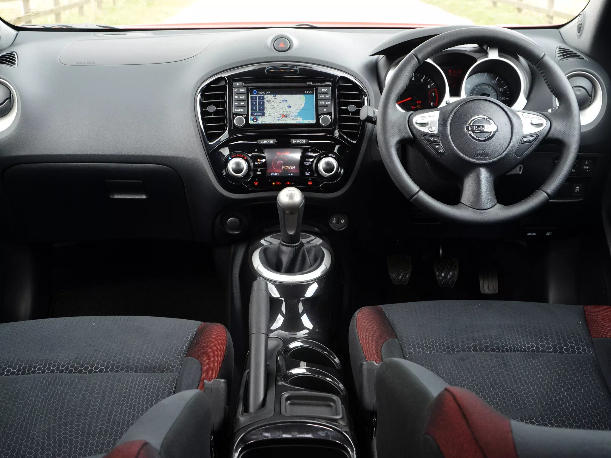 Салон джук. Nissan juke 1 поколение салон. Nissan juke 2015 салон. Nissan juke салон. Nissan juke 2015 салон.