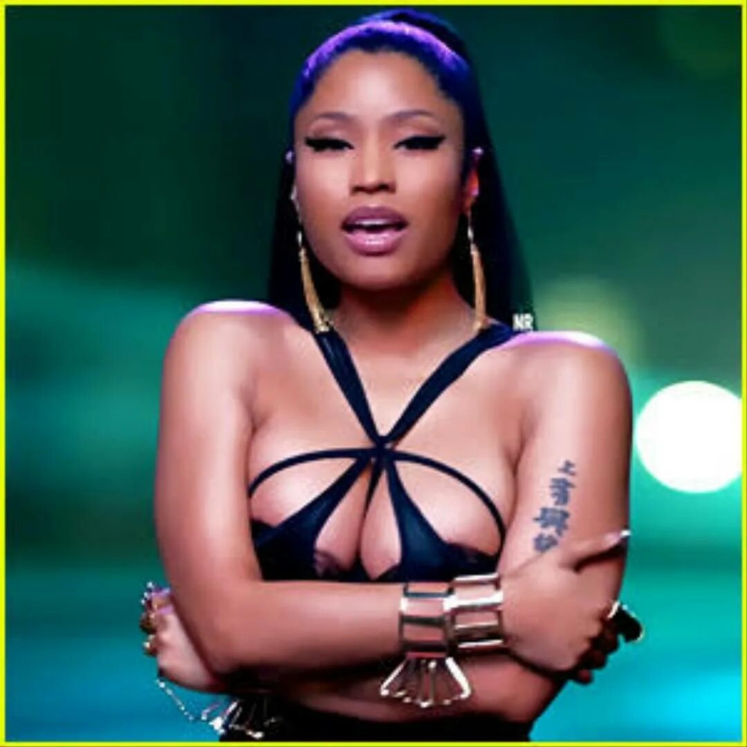 Как у ники speed up. Ники минаж фото 2025. тини минаж. тиффани минаж. nicki minaj the night is still young.