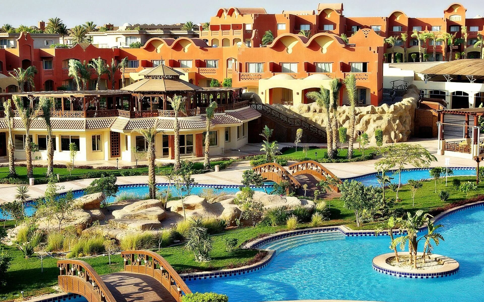 Sharm plaza hotel 5 египет шарм-эль-шейх. Шарм плаза шарм шейх. Шарм плаза шарм шейх. Sharm grand plaza resort 5 египет. Crowne resort.