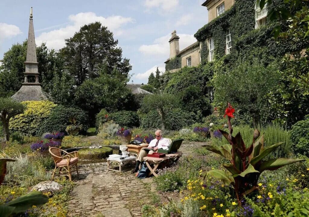 Хайгроув поместье принца чарльза. Сад принца чарльза highgrove garden. поместье хайгроув. хайгроув поместье принца. поместье принца чарльза в хайгроуве.