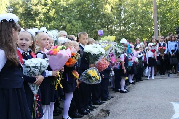 Школа 129 нижний новгород. Школа 129 Автозаводского района. Школа 129 Автозаводского района Нижний Новгород. Школа 6 Нижний Новгород Автозаводский район.