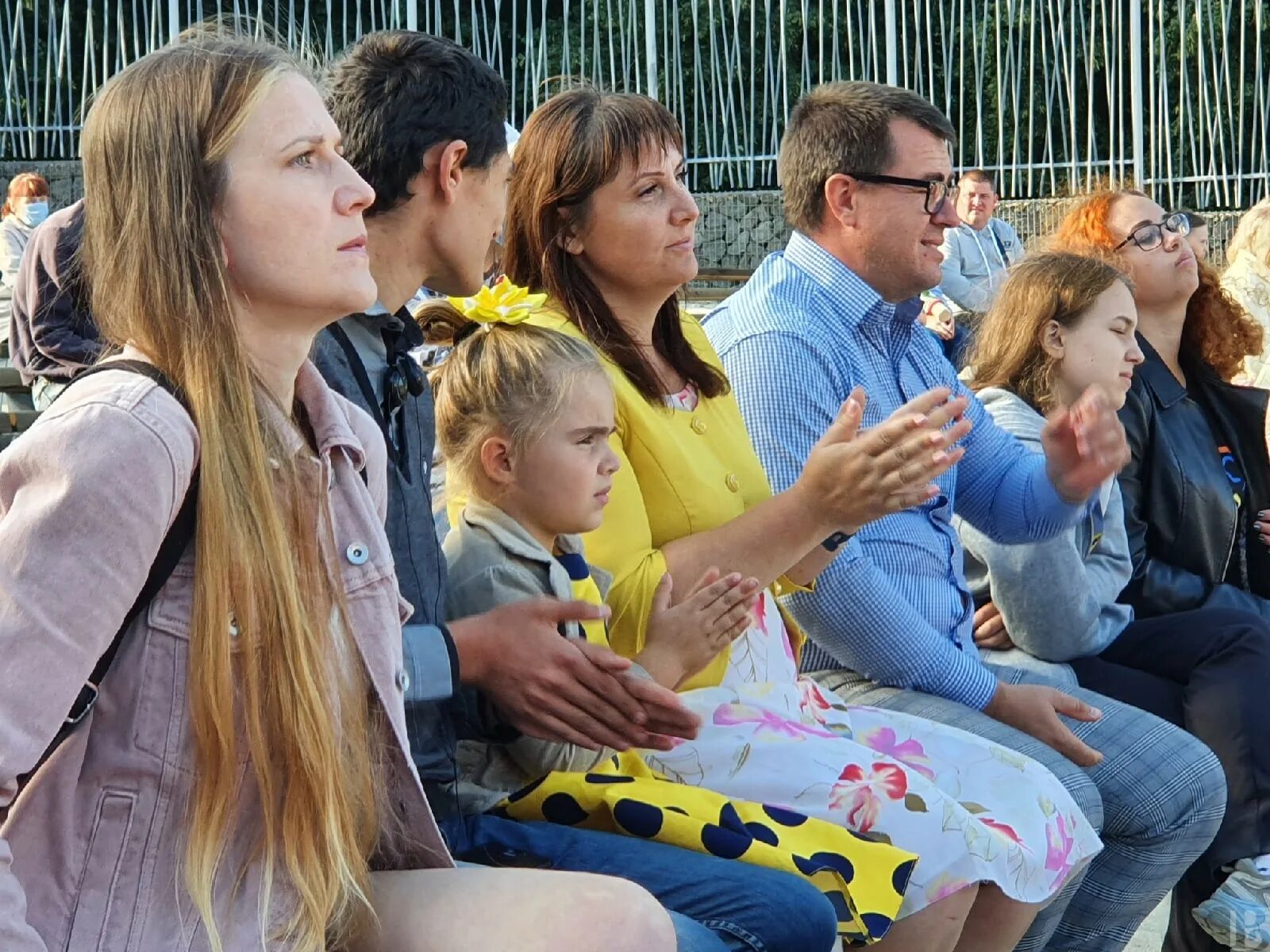 Интересные развлечения для детей. Молодежная компания на улице псков. Страна чудес детский центр рязань. Пастарама кафе в нижнем новгороде. Выходные с детьми в рязани.