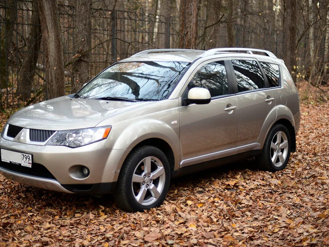 Mitsubishi outlander 2008. Mitsubishi outlander 2. 4 2008. 4. митсубиси аутлендер 2 2008.