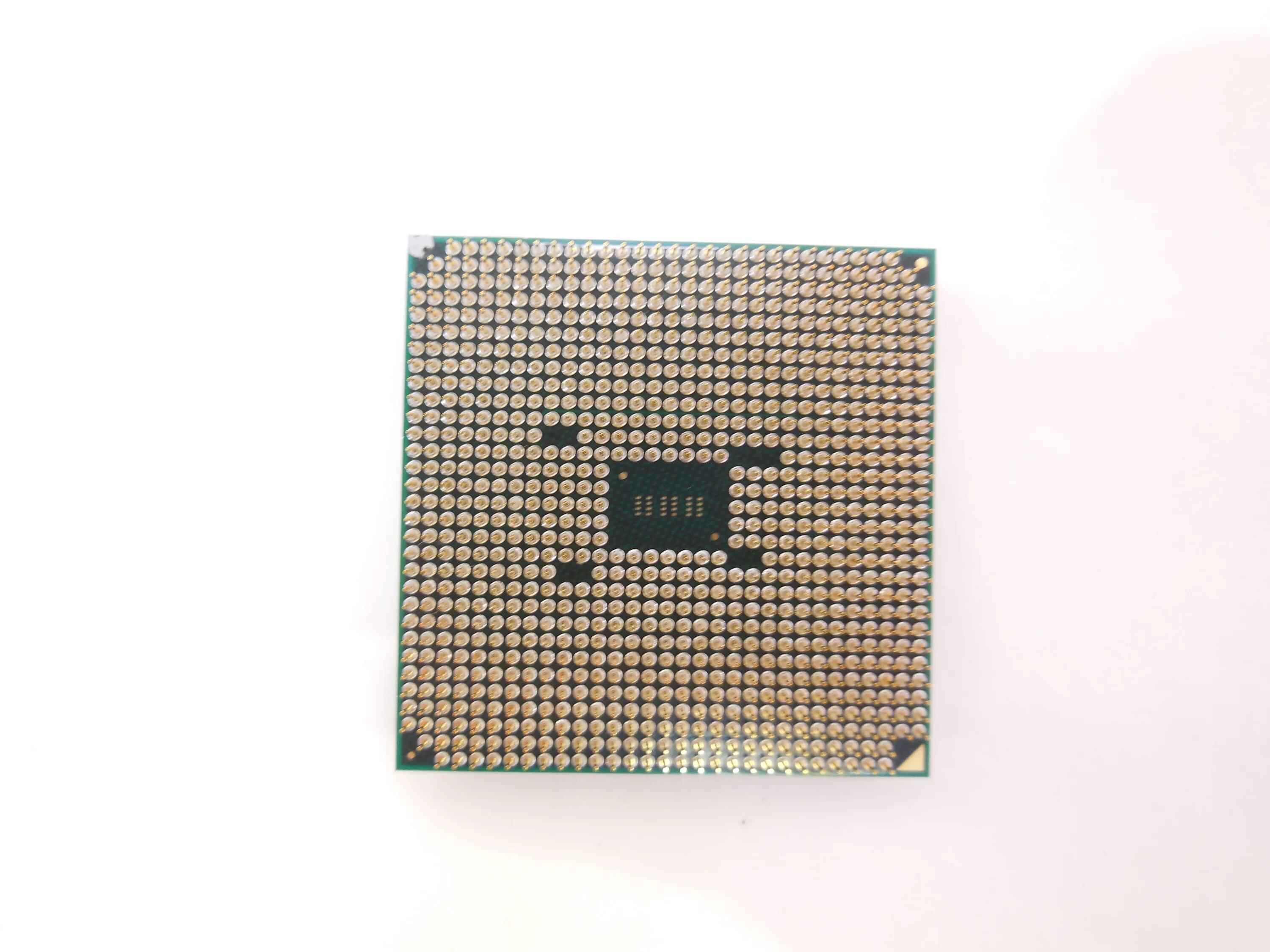 Процессоры 4 ядра частота 4 ггц. Athlon x4 840. Процессор AMD Athlon x4 840. Athlon x4 840 fm2+. Процессор AMD a4-3300 Llano.