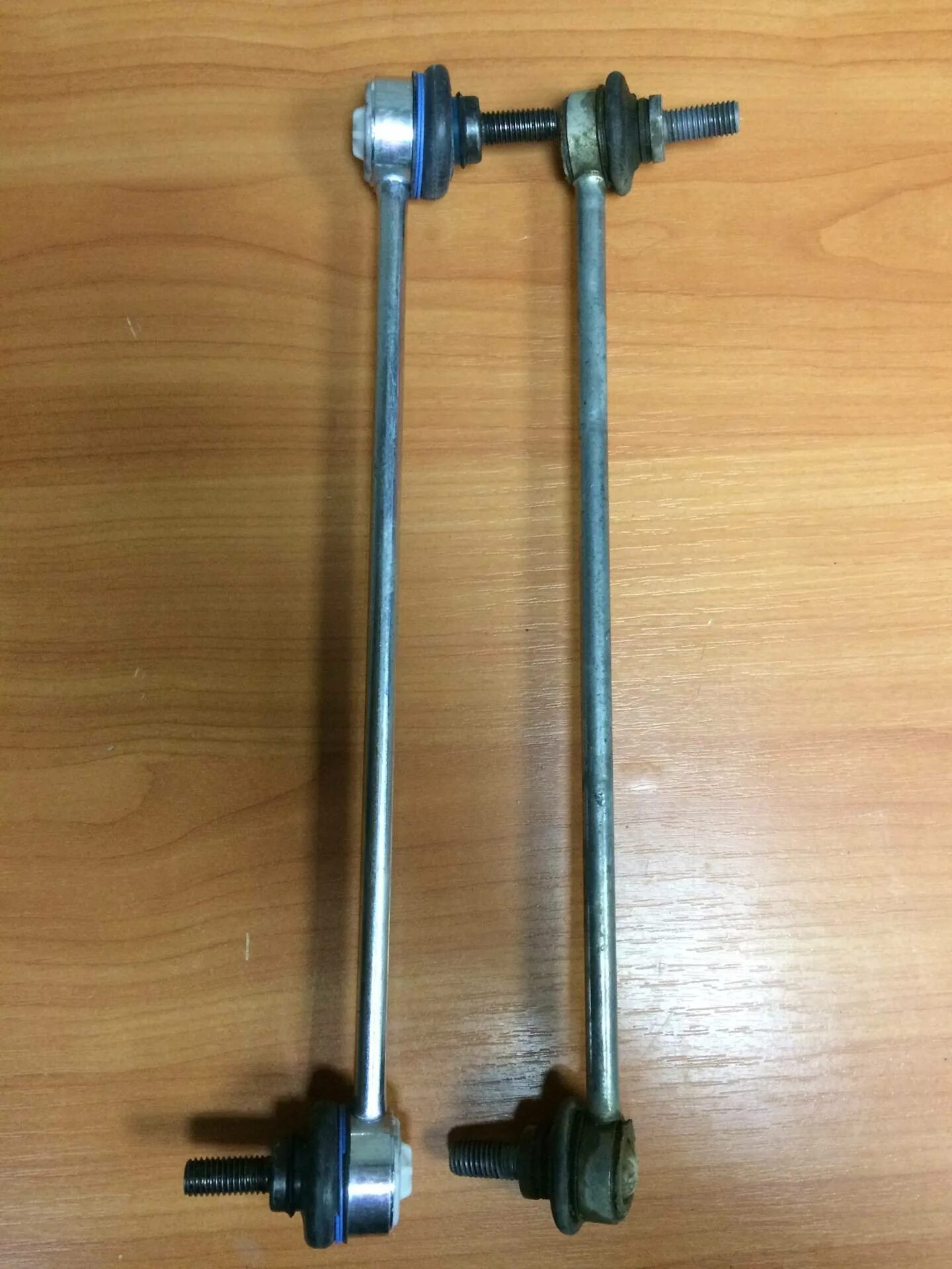 Стойки стабилизатора передние ford focus 2. Передние стойки стабилизатора форд. Vtr fo3905s. Стойки стабилизатора форд фокус 3 передние. Стойка стабилизатора ford focus 2 skf.