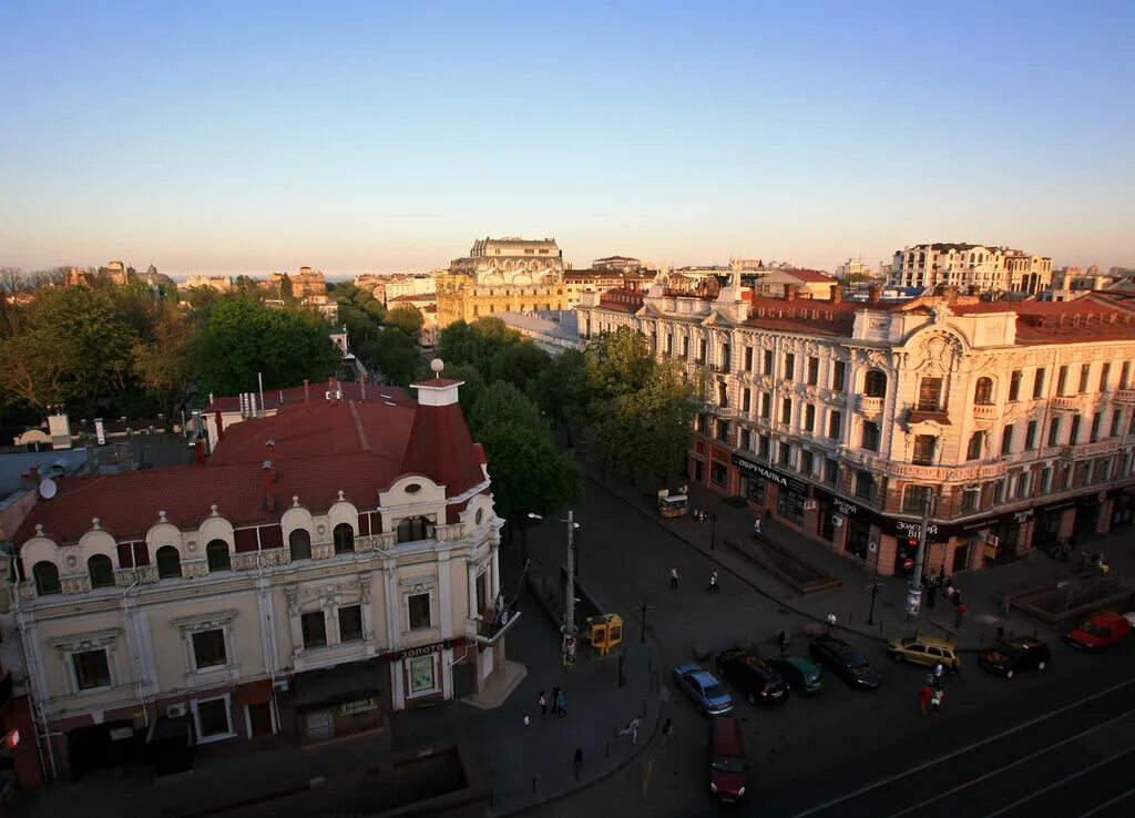 Одесса ру. Дом Либмана в Одессе. Доесса крыши. Одесса 2013. Одесса крыши центр.