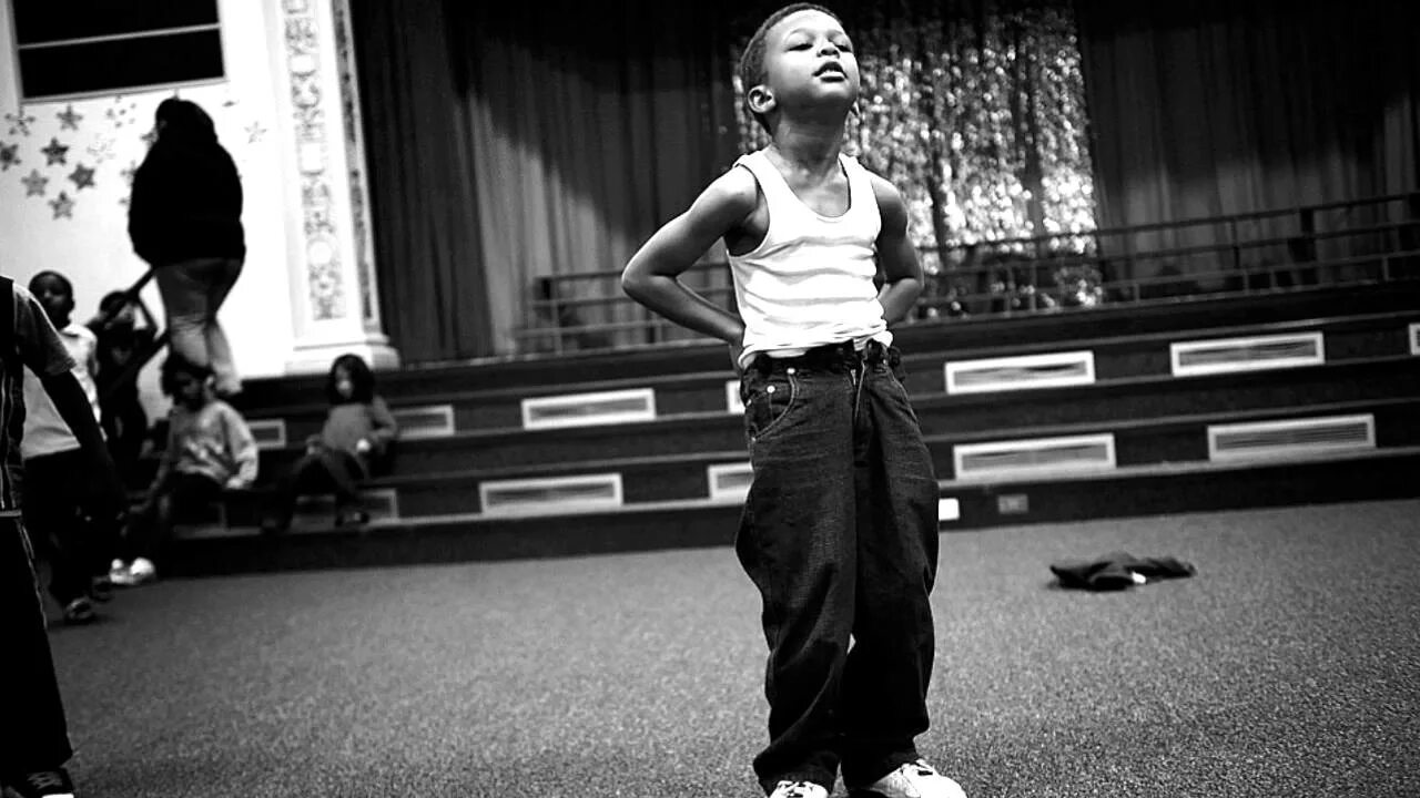 Танцы хип хоп. Брейк данс. Черный хип хоп. Современные танцы. Черный хип хоп.
