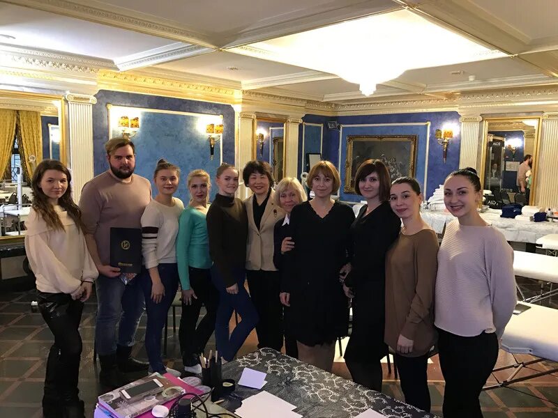 Нии косметики группа. Кирова 19 красноярск институт косметологии. Кирова 19 красноярск институт косметологии. Институт косметологии дом русской косметики москва. Дом русской косметики.