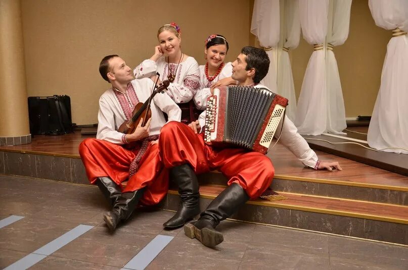 Украинская народная музыка. Украинский народный фольклор картинки. Украинская народная песня слушать. Рідна мати моя