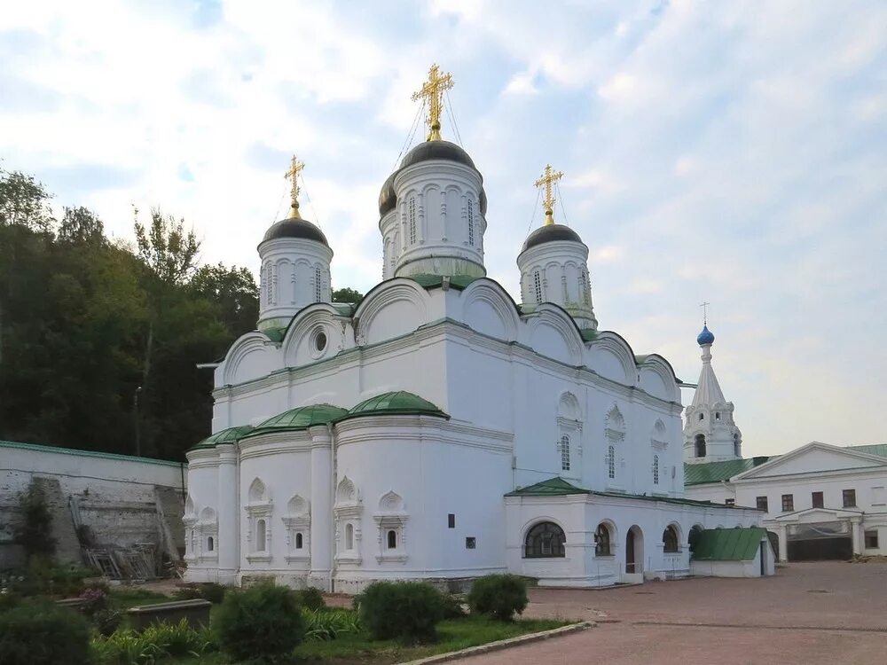 Сайт благовещенского монастыря. Нижегородский Благовещенский монастырь. Благовещенский храм Нижний Новгород. Успенская Церковь Благовещенского монастыря в Нижнем Новгороде.