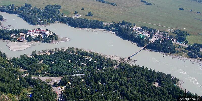 Катунь село ая. Озеро ая вид сверху. Молочная Катунь с птичьего полета. Село ая фото.