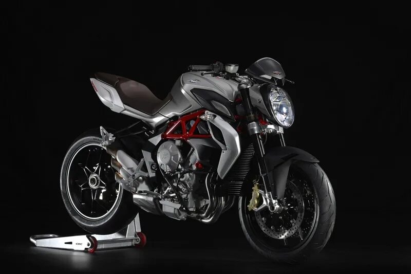 Mv agusta superveloce 2021. Superveloce 800. Mv agusta все модели фото. Mv agusta brutale 800. Mv agusta f3 800 2015.