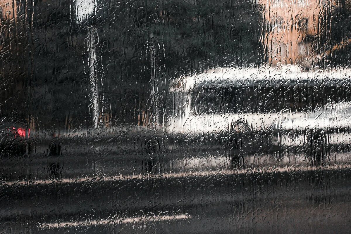 дождь в москве. сильнейший дождь в москве. дождик в москве.