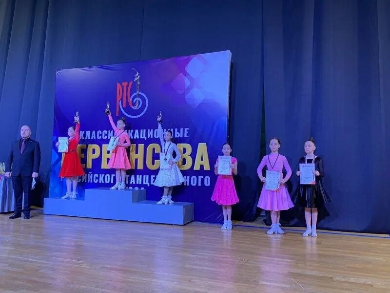 малахова таисия бальные танцы. империя бальные танцы. детские бальные танцы. алина агаркова бальные танцы. империя бальные танцы.