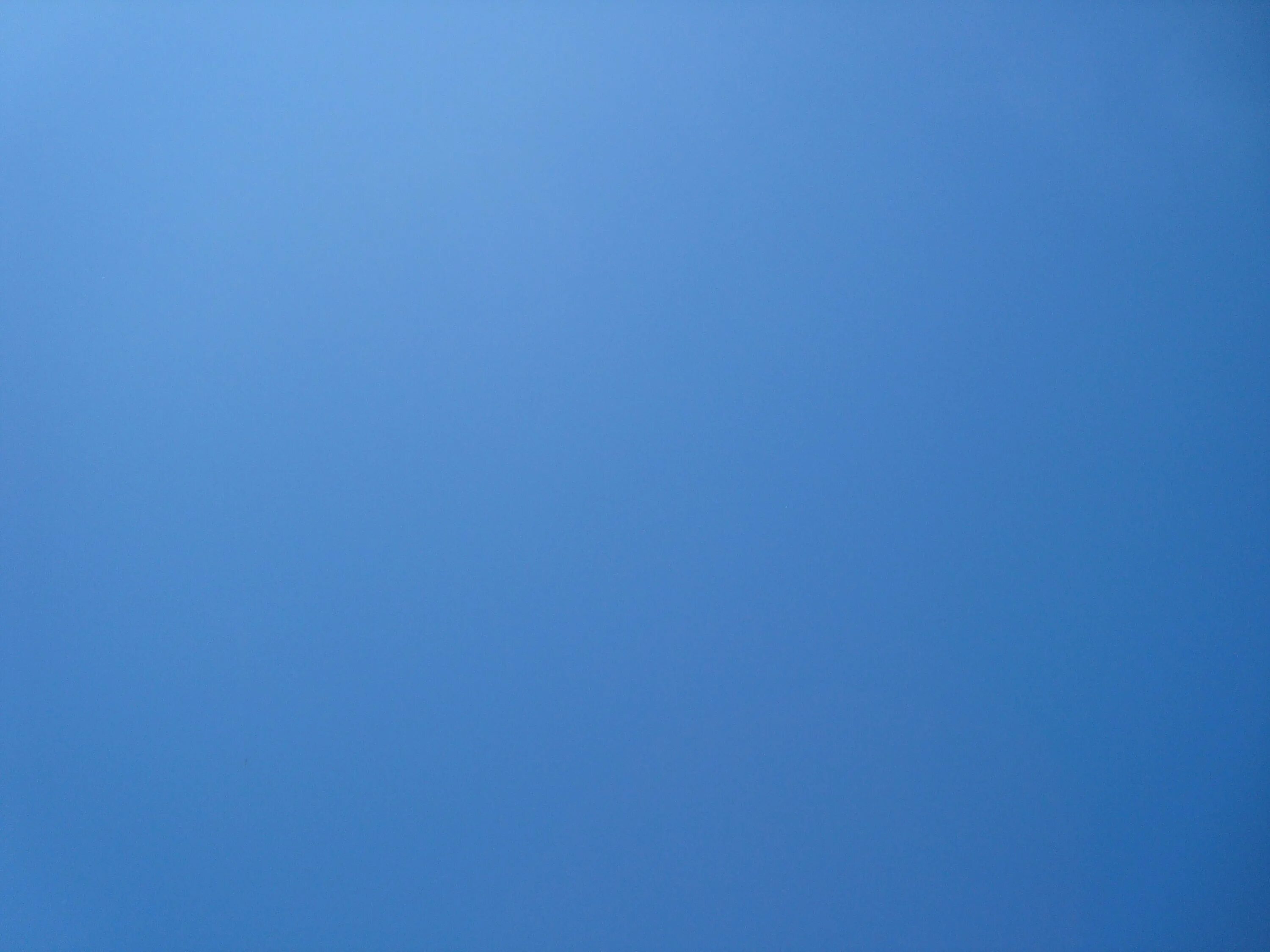 Синий озон. Blauw цвет. Синий прозрачный фон для фотошопа без ничего. Светло темный фон без ничего.