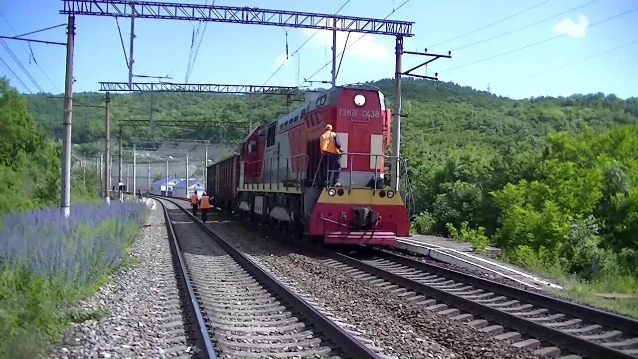 Прибытие поездов тоннельная. Перегон Новороссийск Гайдук. Депо Новороссийск. Локомотивное депо Новороссийск. Депо Новороссийск РЖД.