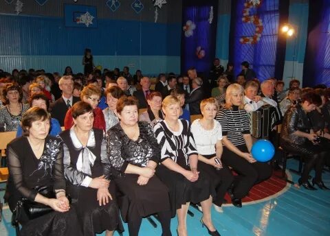 Диск п сош. Ср.школа пос .баляга. средняя школа в баляге. моу сош баляга сайт. село баляга средняя школа.