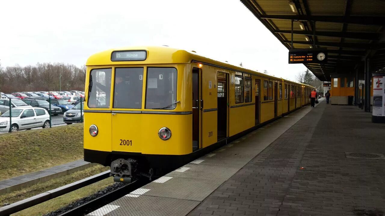 Bvg cider. Вагоны метро берлин. bvg a3l71. берлинский метрополитен подвижной состав. берлинское метро вагоны.
