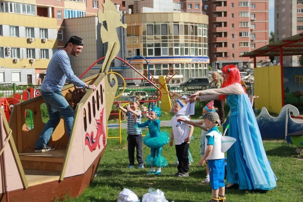 украшения для садика на выпускной в детском саду. медали для девочек. необычный выпускной в детском саду. конкурсы в детских садах. сад белоснежка в сургуте.