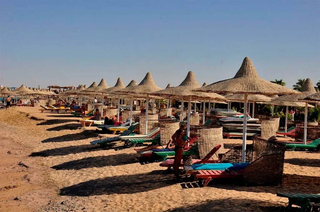 Aladdin beach hurghada 4. Отель алладин Хургада Египет. Aladdin Beach Resort 4 Египет Хургада. Алладин Египет. Алладин Палас Хургада.