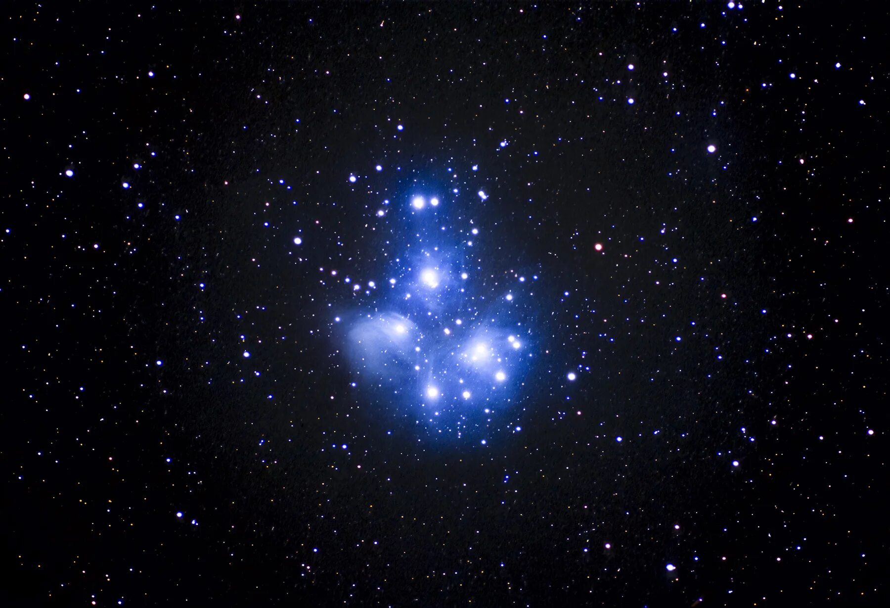 Созвездие 55. M45 Pleiades. M45 звездное скопление. M45 Плеяды. Pleiades 3 Neo Орбита.