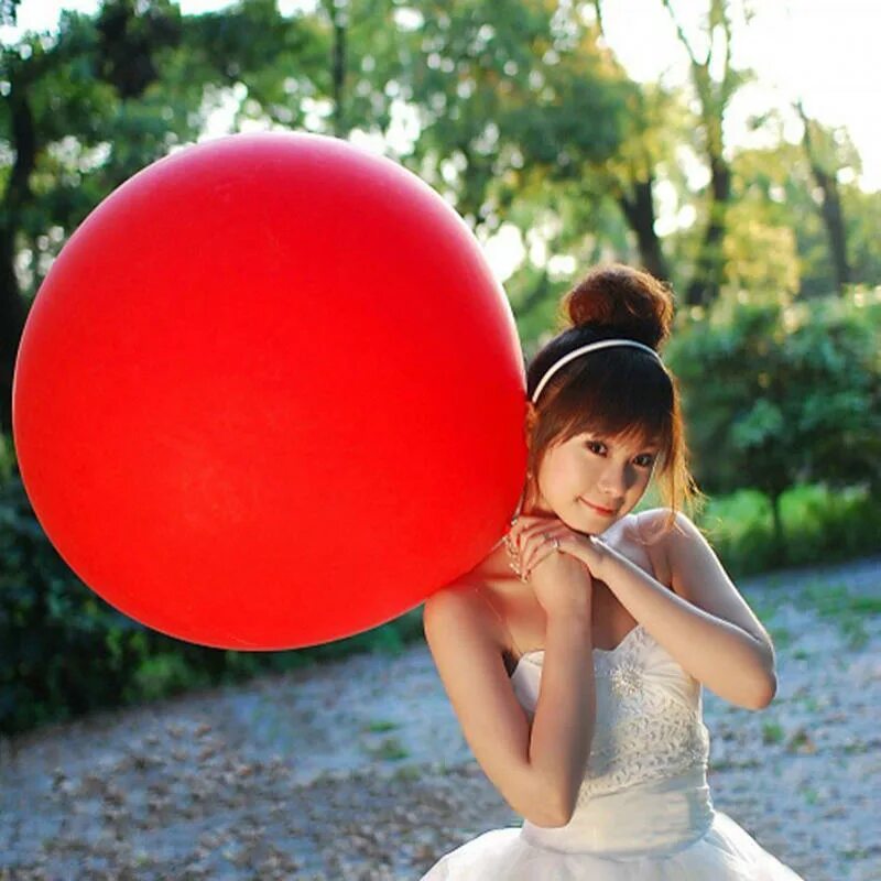 Включи большие шары. Шар Баблс 36 дюймов. Гигантские надувные шары. Гигантский воздушный шар. Круглые надувные шары.