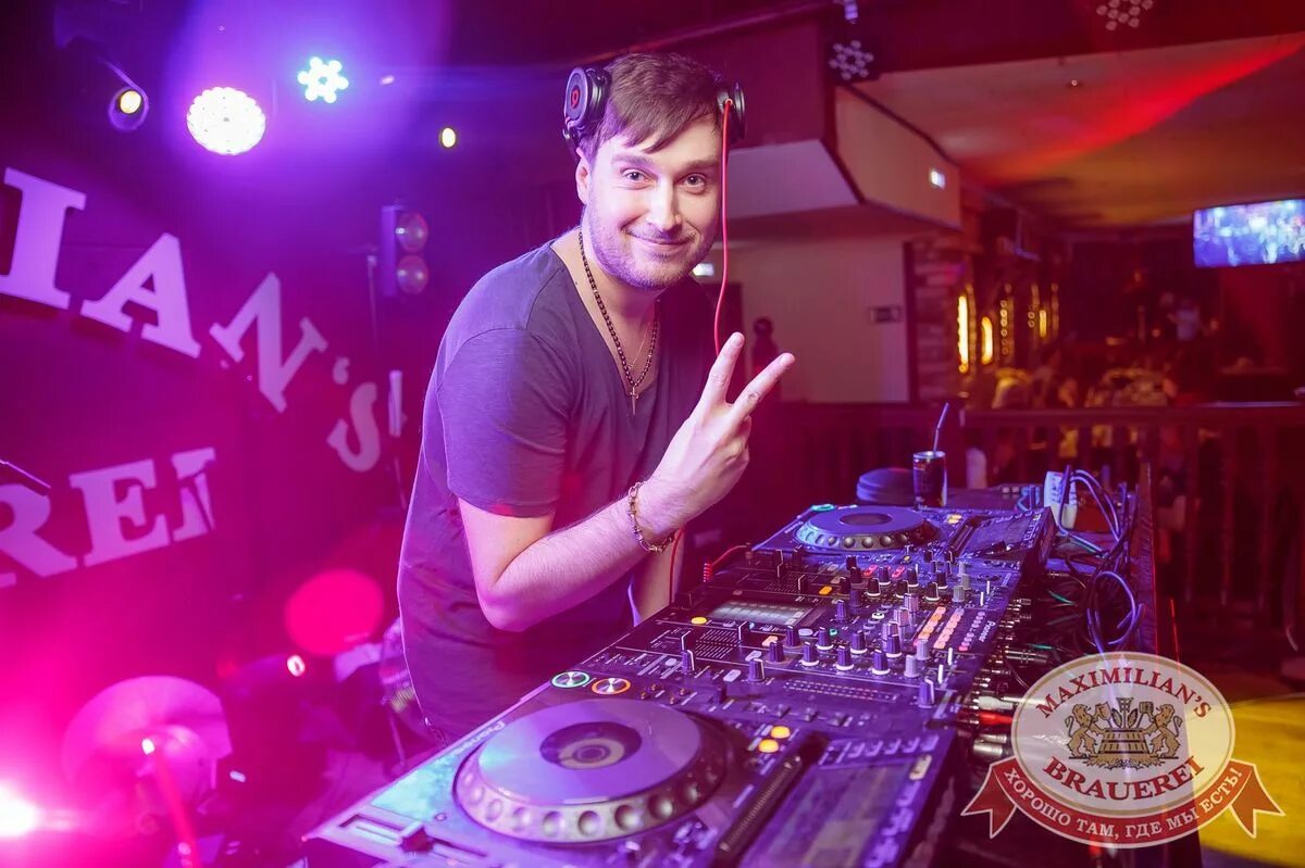 Братья близнецы диджеи. Dj alex ch saransk dj кучерявый. Dj alex пейзажи. Dj alex ch saransk dj кучерявый. Dj алекс владикавказ.