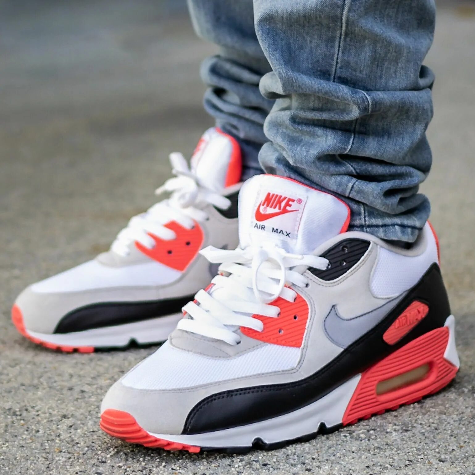 Nike Air Max 90. Nike Air Max 90 Collab. Nike Air Max 90 on feet. Nike Air Max 90, Black Infrared. Фото айры