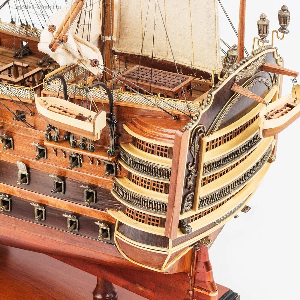 Модель корабля HMS Victory. HMS Victory модель из дерева. Модель корабля линкор Виктори. Сборная модель HMS Victory из дерева. Собрать модель корабля