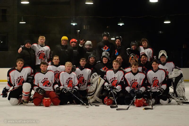 хк горняк 2010