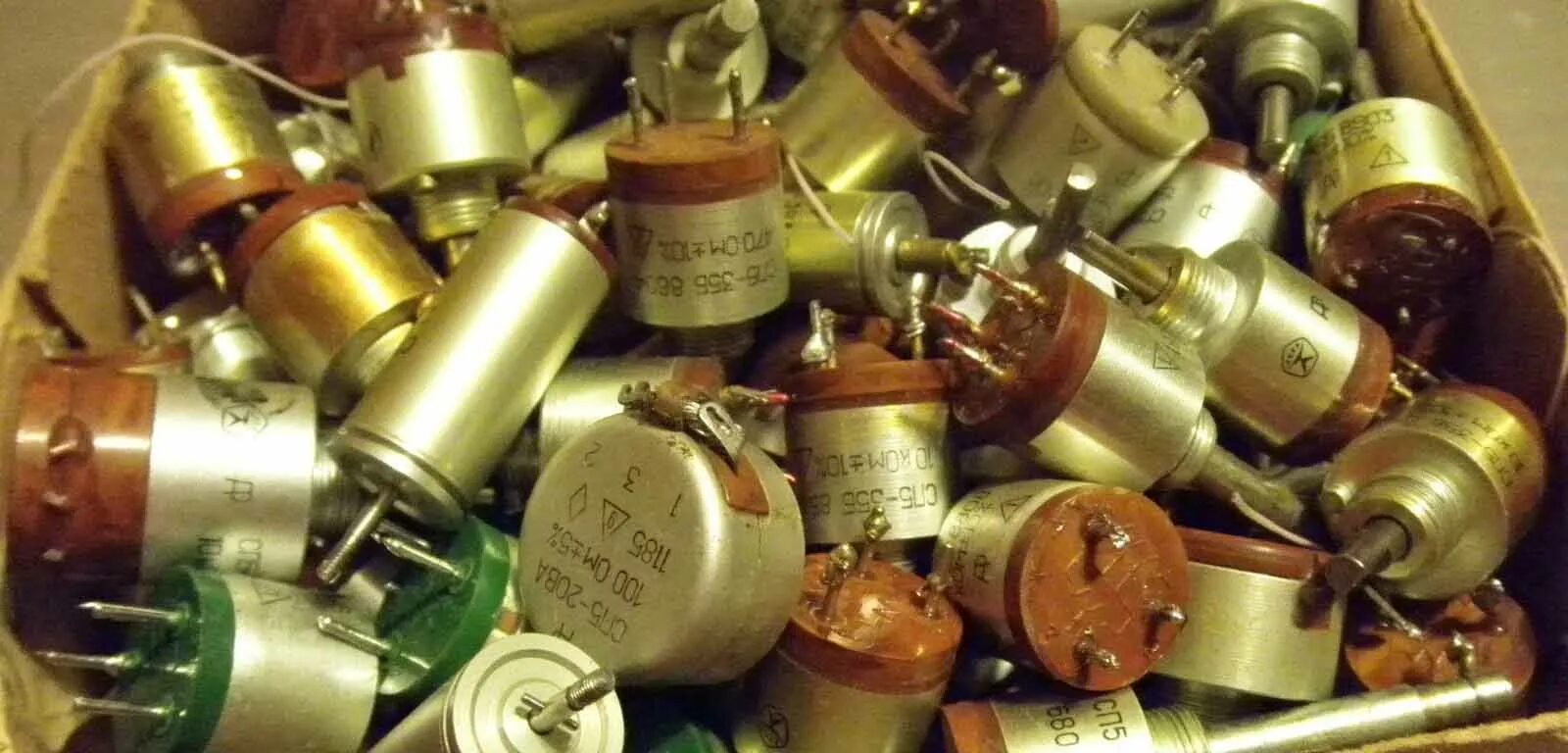 Лома содержащих драгоценные металлы