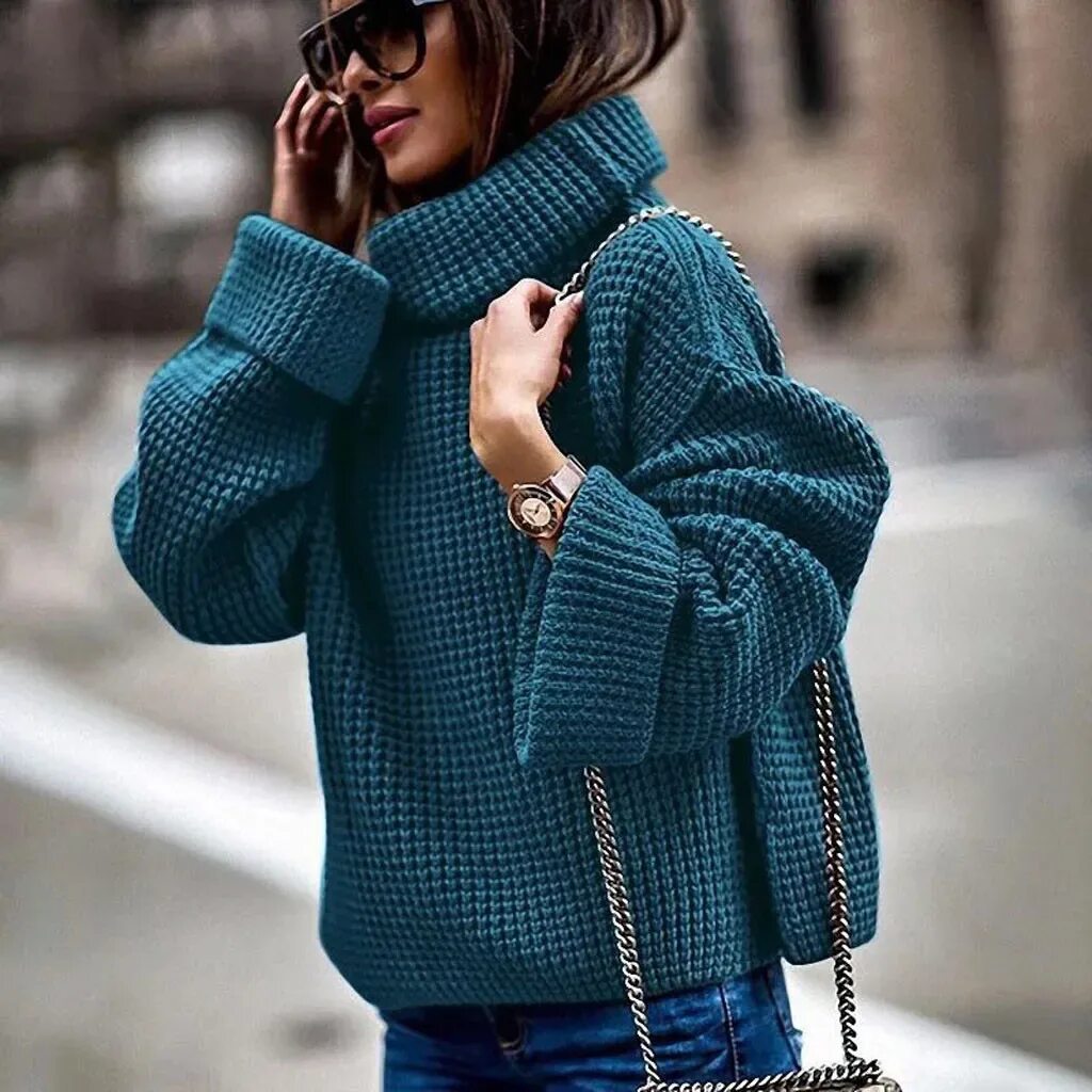 Пуловер оверсайз 2021-2022. Объемный свитер. Свитер женский оферсай. Свитер оверсайз.