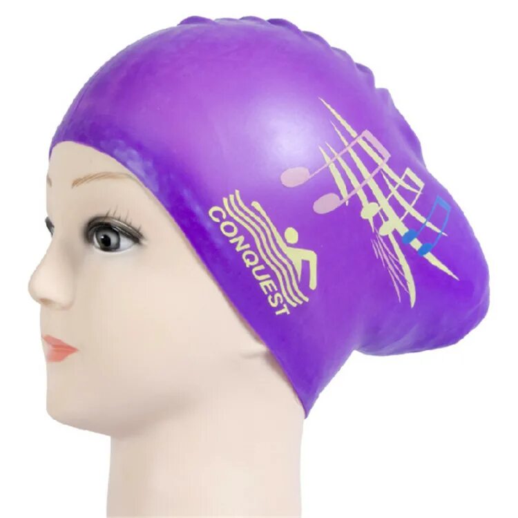 Дети в шапочках для бассейна. Шапочка для бассейна девочке. Шапочка для бассейна. Шапочка для плавания для длинных волос. Шапочка для бассейна детская.